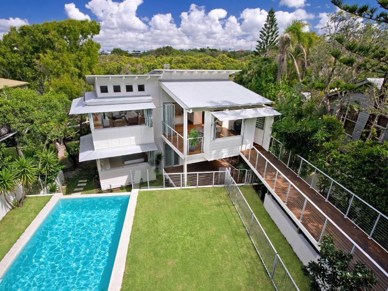 Designer Haven, Pool, Walk To Beach Noosa Heads Exterior photo