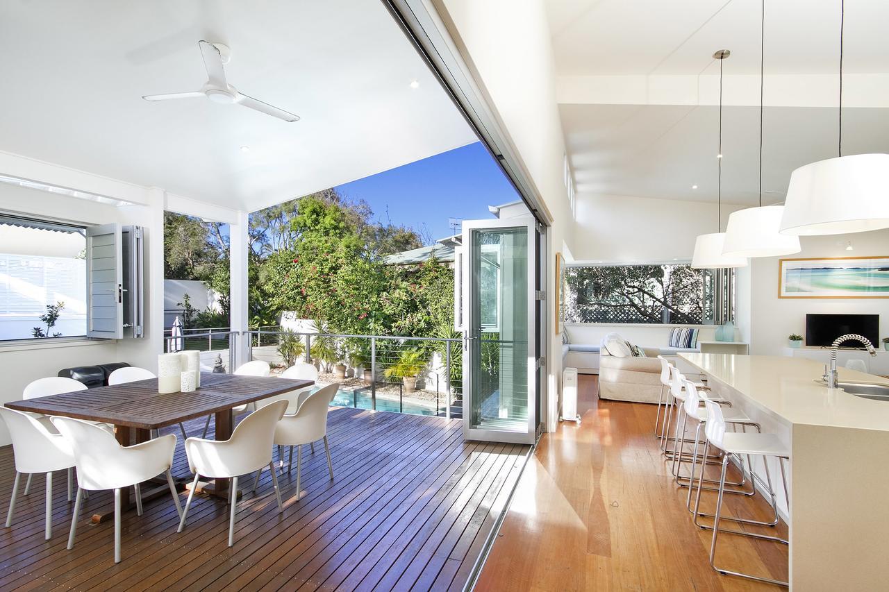Designer Haven, Pool, Walk To Beach Noosa Heads Exterior photo